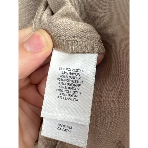Women’s Kenneth Cole Size 4 Khaki Slacks with Fake Back Pockets - Picture 7 of 7